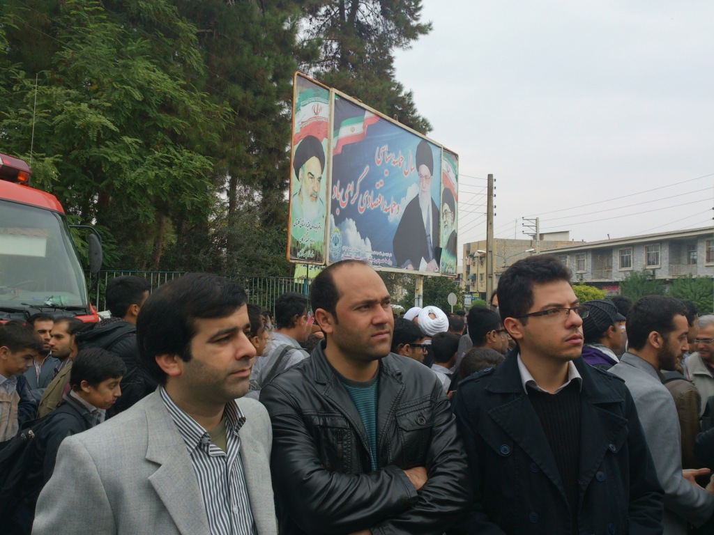 راهپیمایی 13 آبان 2