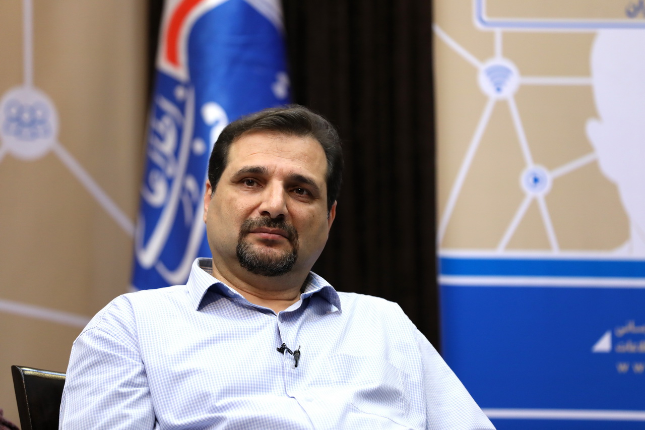 بیست و ششمین جلسه نقد و اندیشه با موضوع درست نویسی زبان فارسی در فضای مجازی