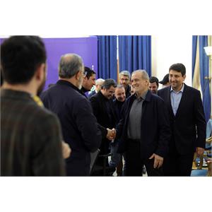 بازدید سرزده رئیس جمهور از وزارت ارتباطات و فناوری اطلاعات