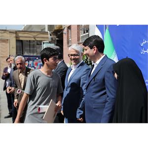 جشن آغاز سال تحصیلی ۱۴۰۴-۱۴۰۵ در دبیرستان علامه حلی با حضور وزیر  ارتباطات و فناوری اطلاعات