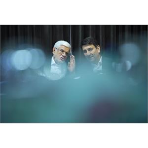 بازدید معاون اول رییس جمهور از سازمان فضایی ایران